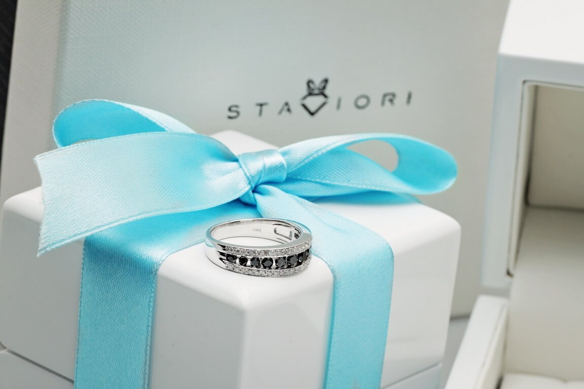 Złoty pierścionek PBD3813 - Diament